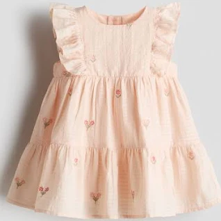 How to choose the right girls dress for every occasion